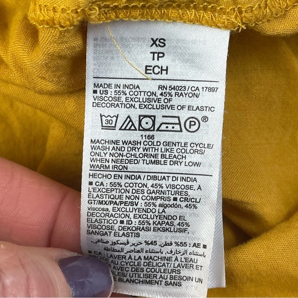 Old Navy women’s XS sleeveless tiered maxi dress yellow mustard boho pockets - Picture 10 of 12